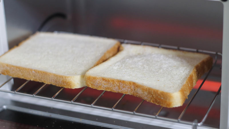 冷凍食パンをおいしく解凍する方法